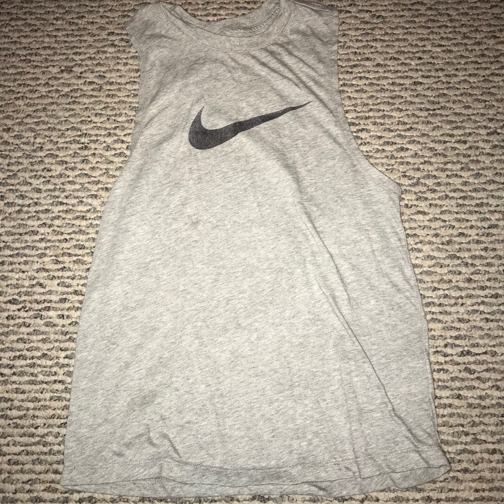 Nike muscle shirt/cut off